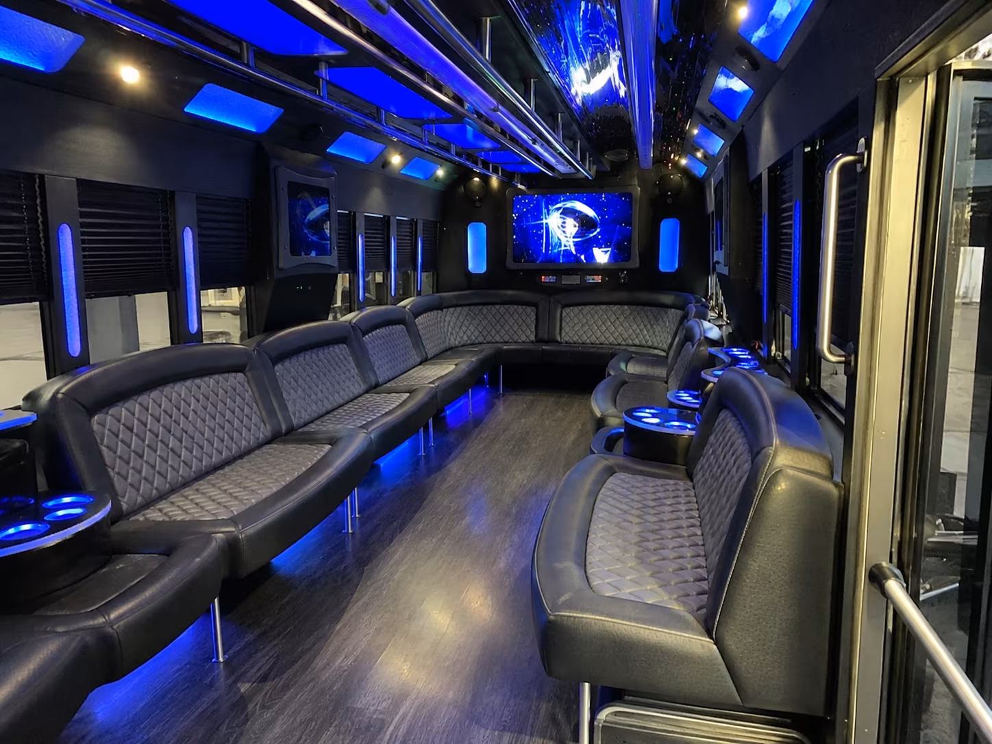 victoria 28 passenger party bus interior
