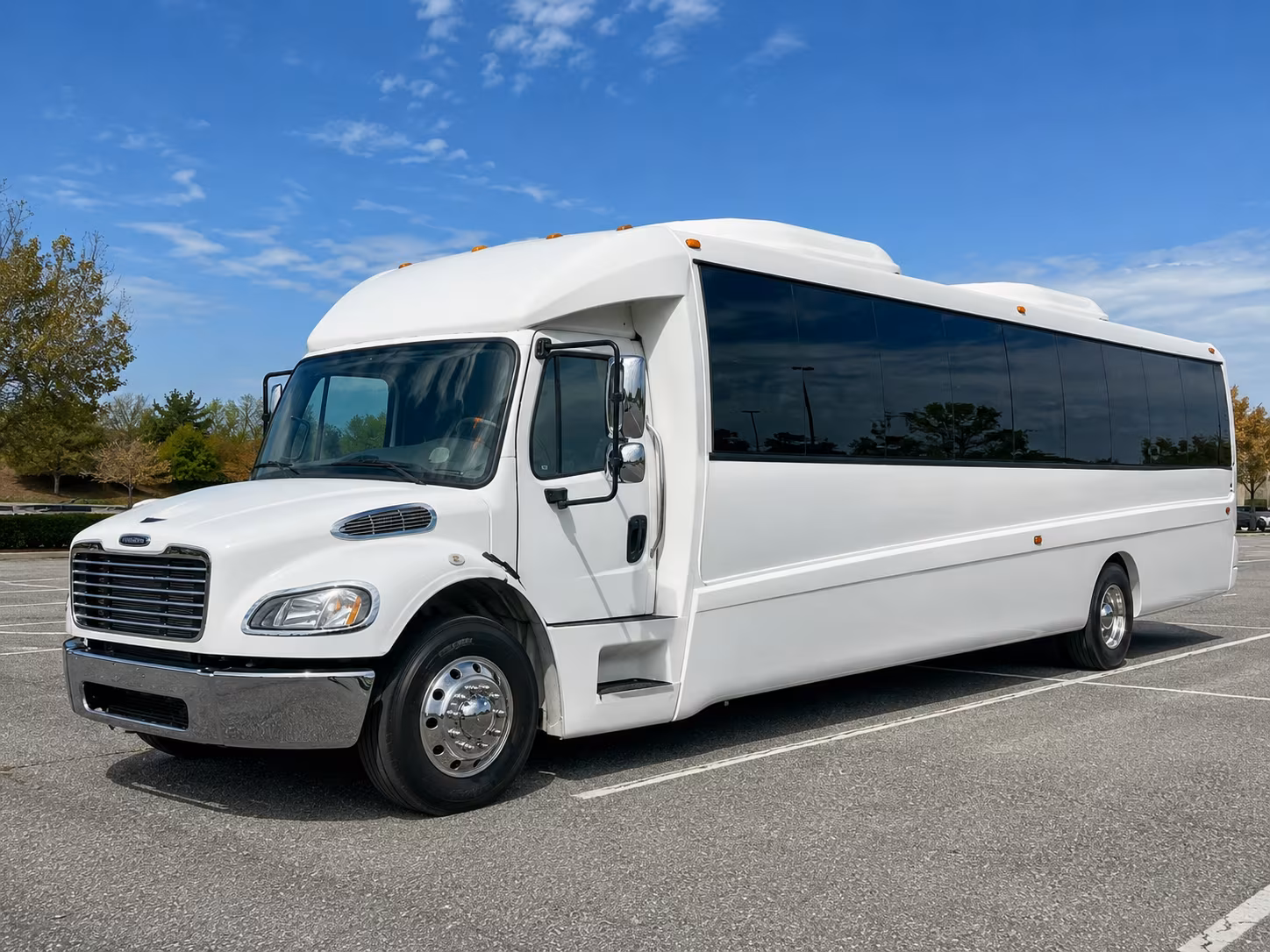 victoria 30 passenger party bus