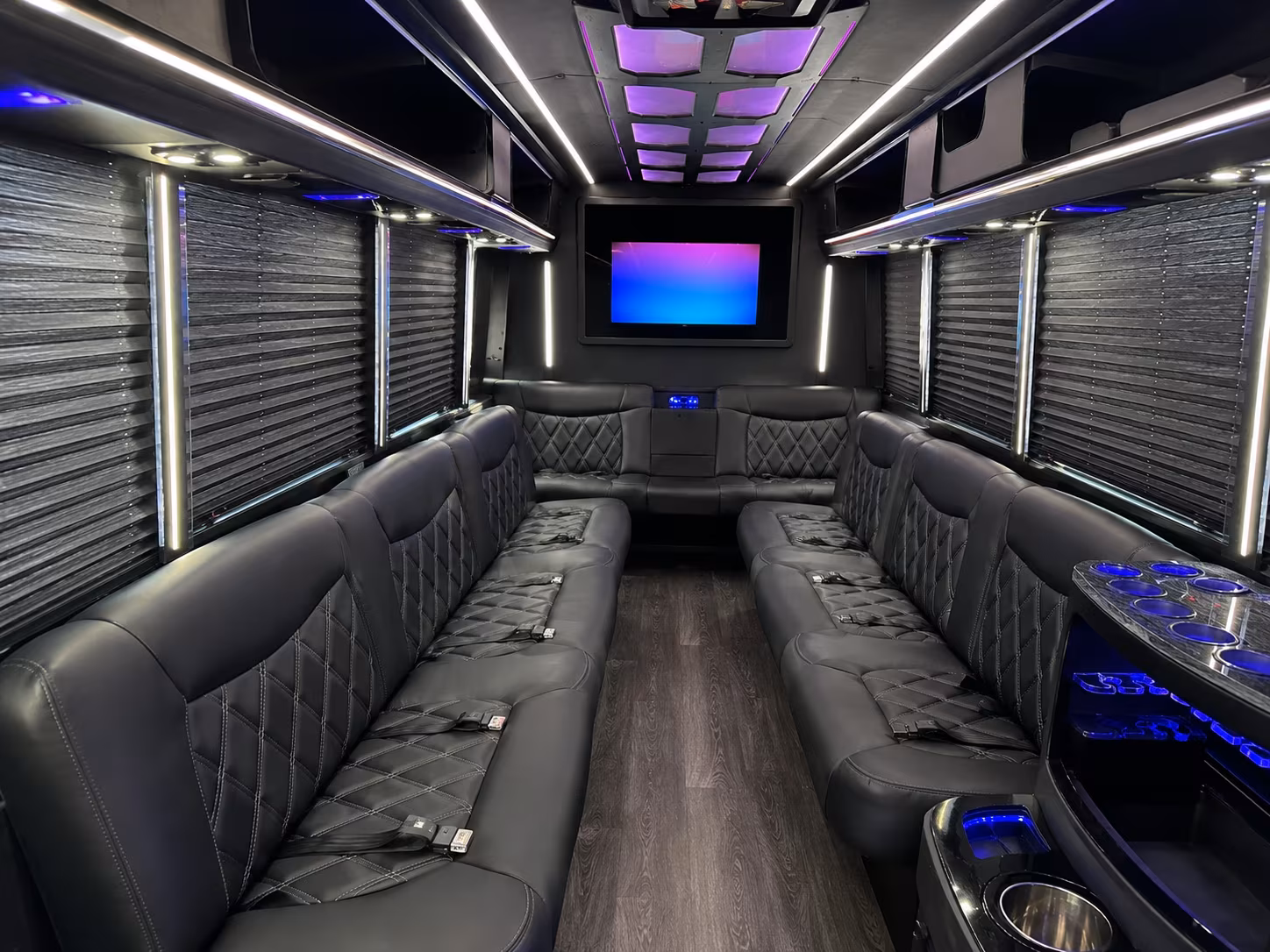 victoria holiday party bus rental